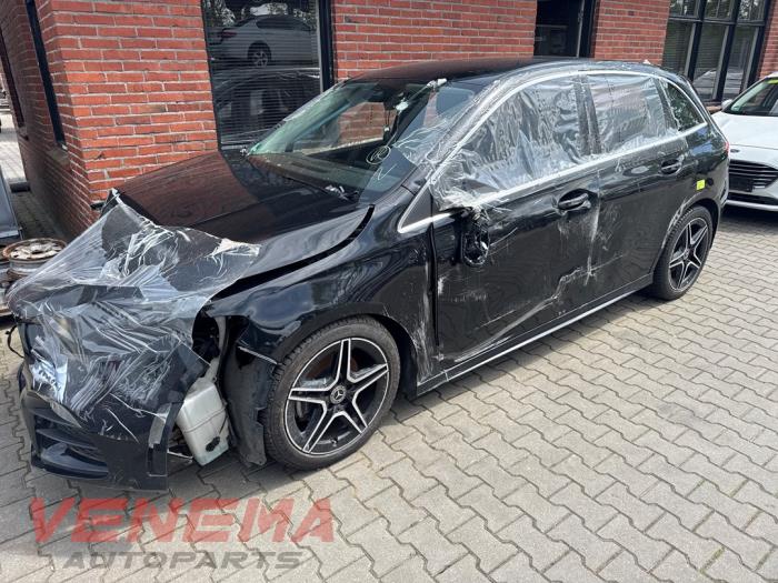 Mercedes B 1.3 B-200 Turbo 16V  (Sloop)