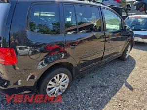 Volkswagen Touran 1.6 TDI 16V Sloopvoertuig (2011, Metallic)