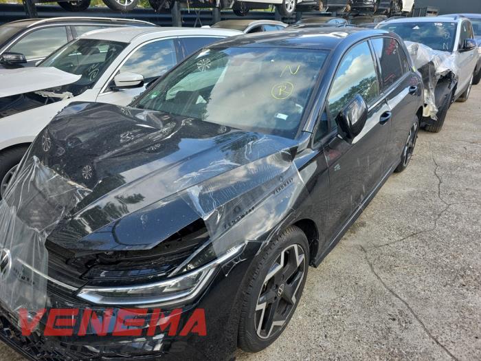 Volkswagen Golf VIII 1.5 TSI BlueMotion 16V  (Sloop)