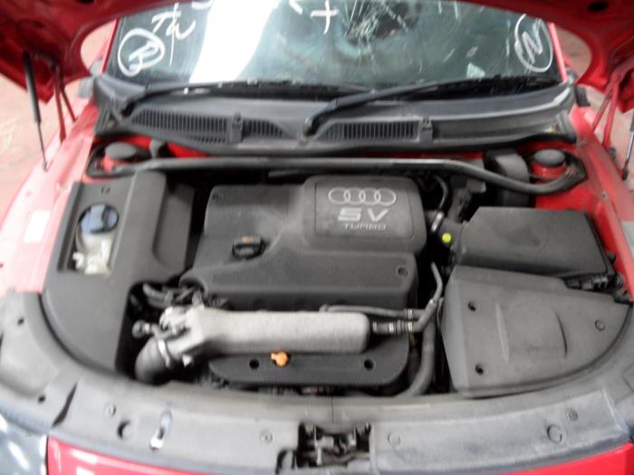 Audi TT 1.8 20V Turbo Quattro Sloopvoertuig (2003, Rood)