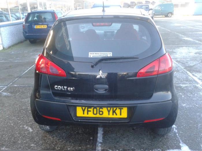 Mitsubishi Colt Sloopvoertuig (2007, Zwart)