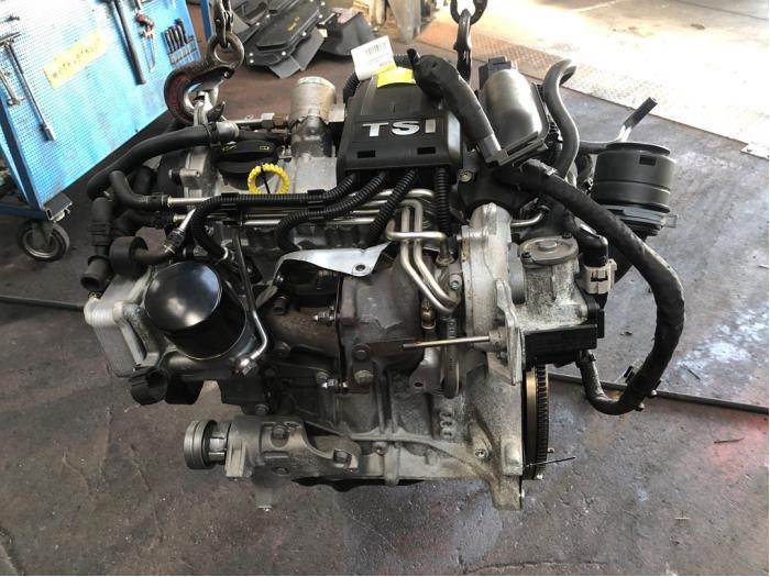 Skoda Rapid Sloopvoertuig (2016, Rood)