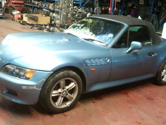 BMW Z3 Roadster 1.9 Sloopvoertuig (2001, Blauw)