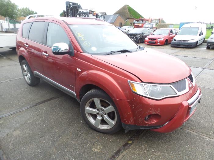 Mitsubishi Outlander Sloopvoertuig (2008, Rood)