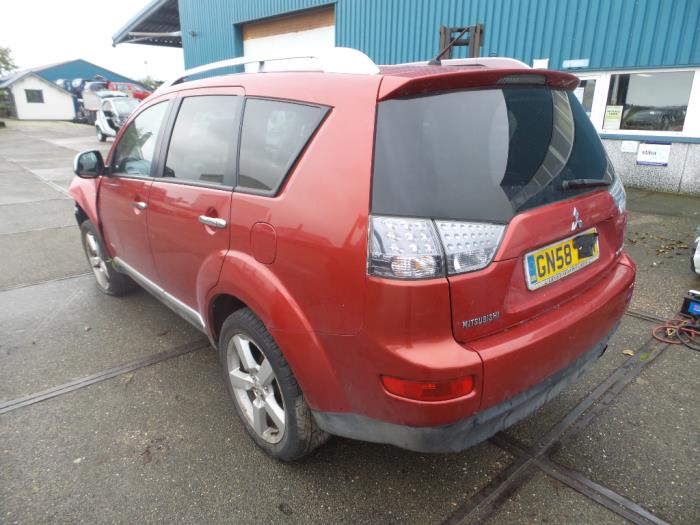 Mitsubishi Outlander Sloopvoertuig (2008, Rood)