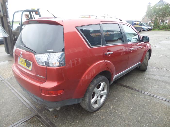 Mitsubishi Outlander Sloopvoertuig (2008, Rood)