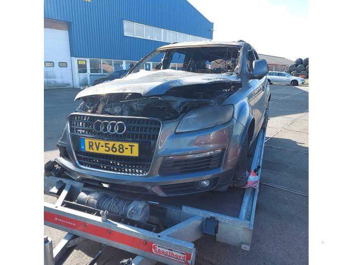 Audi Q7 4.2 TDI V8 32V Sloopvoertuig (2007, Grijs)