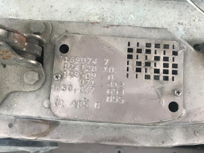 Mercedes E diesel 2.5 250 D Turbo Sloopvoertuig (1992, Rood)