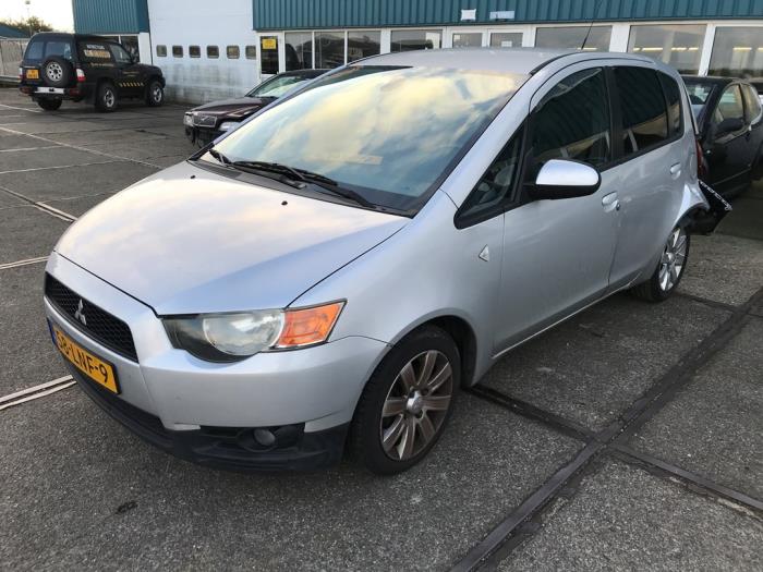 Mitsubishi Colt 1.3 16V Sloopvoertuig (2010, Grijs)