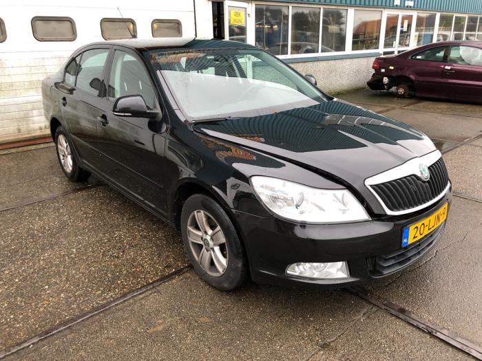 Skoda Octavia 1.2 TSI Sloopvoertuig (2010, Zwart)