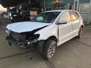 Volkswagen Polo V 1.0 TSI 12V BlueMotion Sloopvoertuig (2016, Wit)
