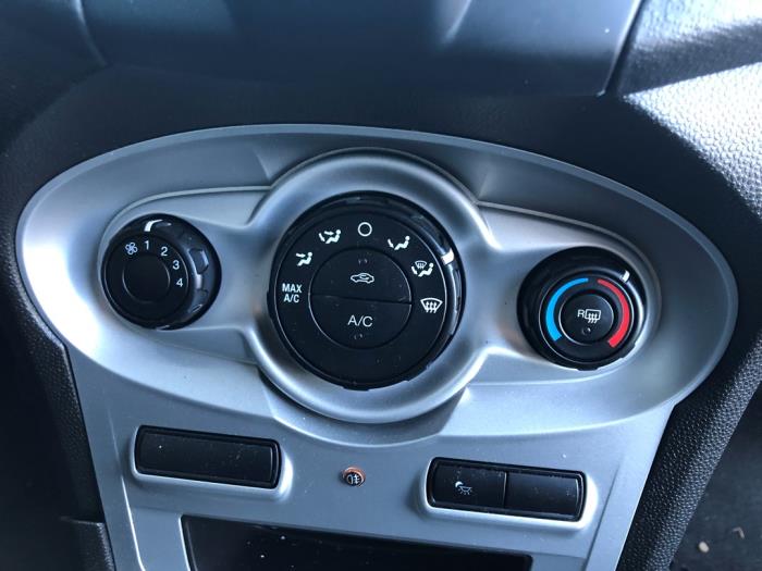 Ford Fiesta 6 1.6 16V Sport Sloopvoertuig (2015, Grijs)
