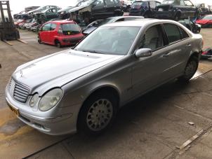 Mercedes E-Klasse Sloopvoertuig (2004, Metallic, Zilvergrijs)