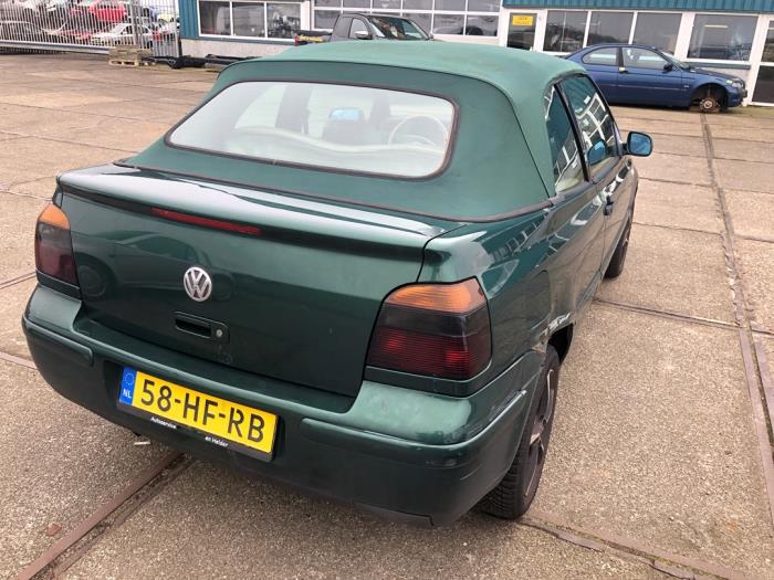 Volkswagen Golf III Cabrio Restyling 1.8 Kat. Sloopvoertuig (2001, Groen)