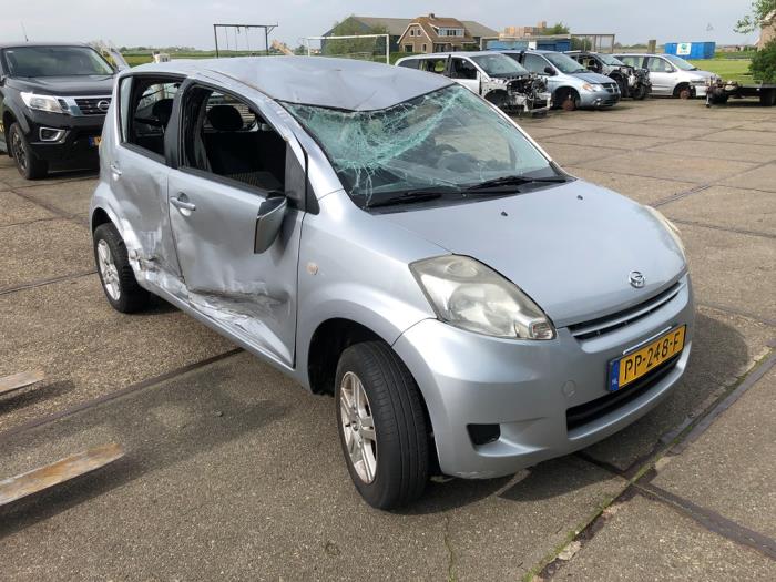 Daihatsu Sirion 2 1.3 16V DVVT Sloopvoertuig (2008, Grijs)