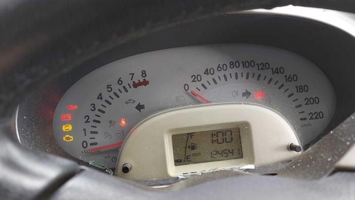 Daihatsu Sirion 2 1.3 16V DVVT Sloopvoertuig (2008, Grijs)