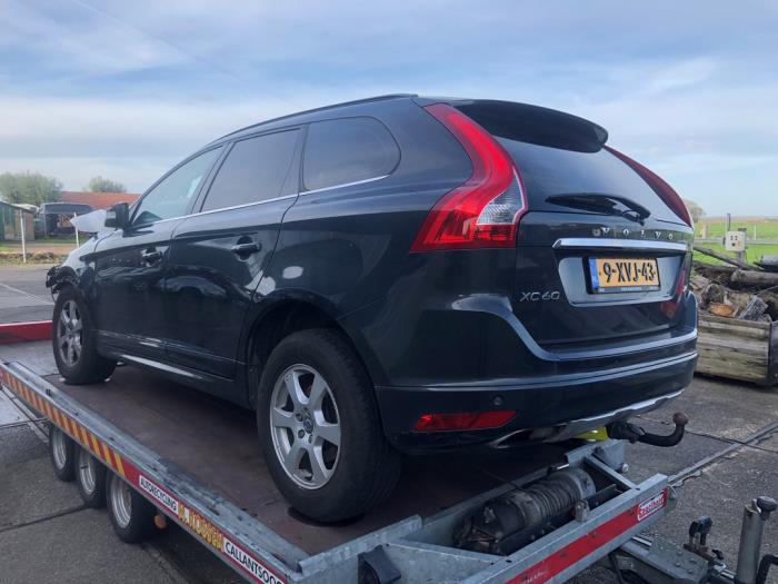 Volvo XC60 I 2.0 T5 16V Sloopvoertuig (2014, Donker, Grijs)