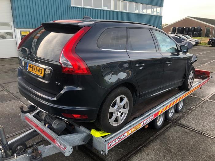 Volvo XC60 I 2.0 T5 16V Sloopvoertuig (2014, Donker, Grijs)