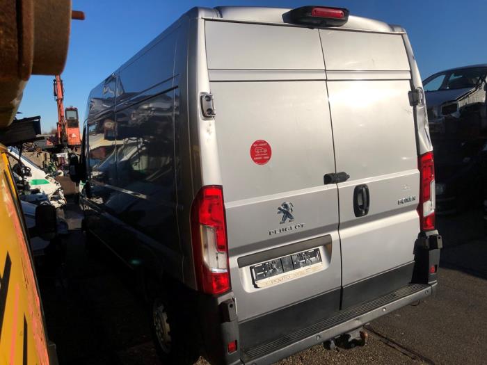 Peugeot Boxer 2.2 Blue HDi 140 Sloopvoertuig (2020, Grijs)