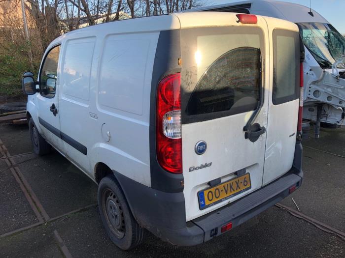 Fiat Doblo Sloopvoertuig (2007, Wit)