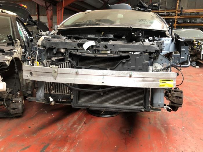 Renault Clio IV Estate/Grandtour 0.9 Energy TCE 90 12V Sloopvoertuig (2016, Grijs)