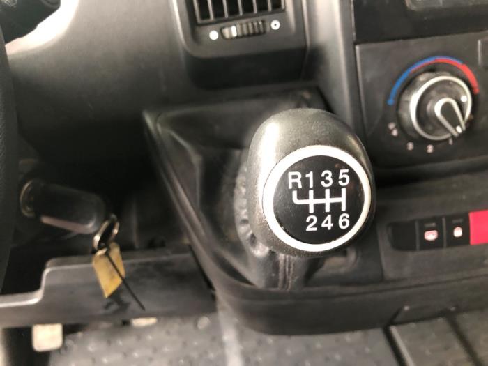 Peugeot Boxer 2.2 Blue HDi 140 Sloopvoertuig (2021, Wit)