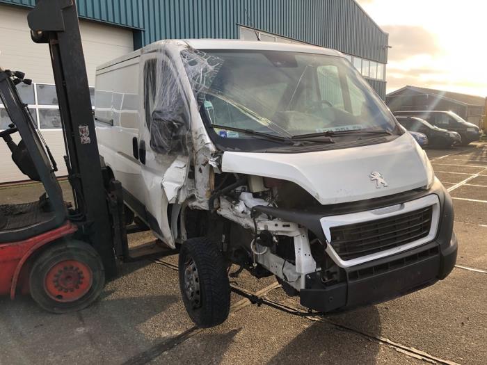 Peugeot Boxer 2.2 Blue HDi 140 Sloopvoertuig (2021, Wit)