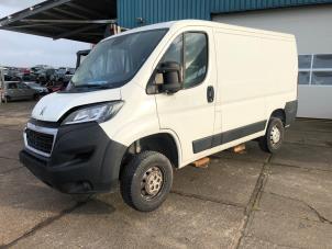 Peugeot Boxer 2.2 Blue HDi 140 Sloopvoertuig (2021, Wit)