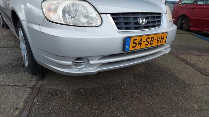 Hyundai Accent 1.3i 12V Sloopvoertuig (2005, Grijs)