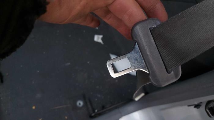 Hyundai Accent 1.3i 12V Sloopvoertuig (2005, Grijs)