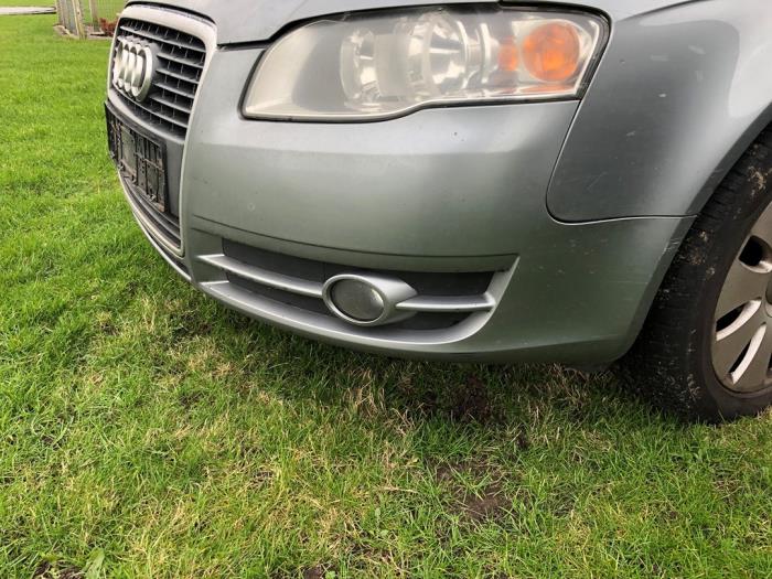 Audi A4 Avant 2.0 20V Sloopvoertuig (2006, Grijs)