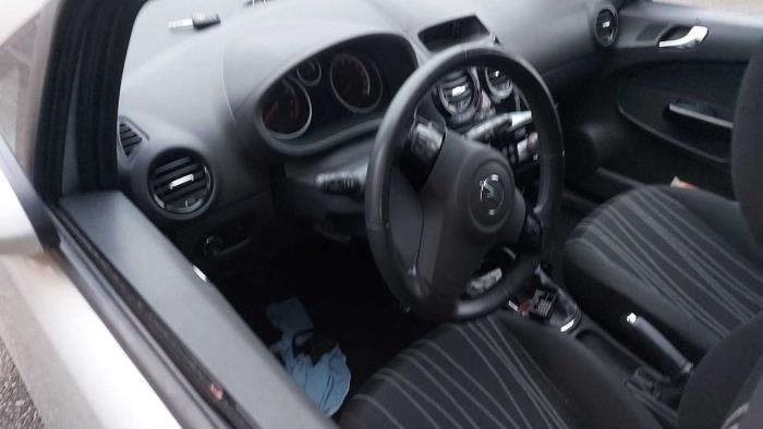 Opel Corsa D 1.2 16V Sloopvoertuig (2010, Grijs)