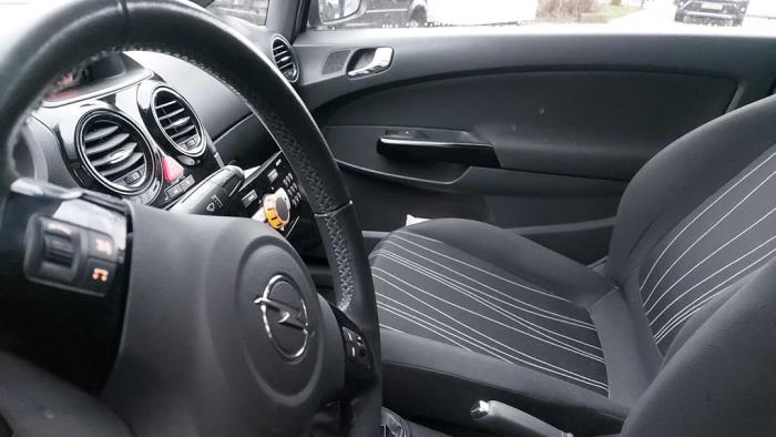 Opel Corsa D 1.2 16V Sloopvoertuig (2010, Grijs)