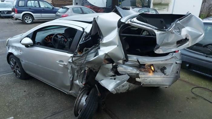 Opel Corsa D 1.2 16V Sloopvoertuig (2010, Grijs)