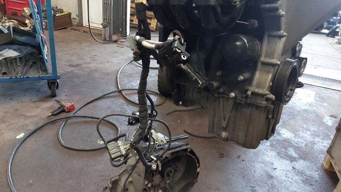 Ford Fiesta 6 1.0 Ti-VCT 12V 65 Sloopvoertuig (2015, Zwart)