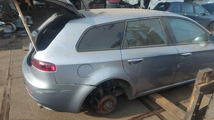 Alfa Romeo 159 Sloopvoertuig (2010, Grijs)