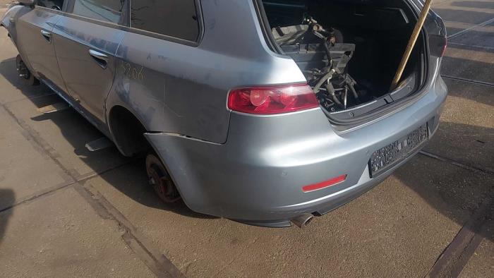 Alfa Romeo 159 Sloopvoertuig (2010, Grijs)