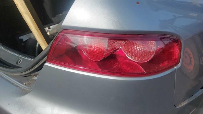 Alfa Romeo 159 Sloopvoertuig (2010, Grijs)