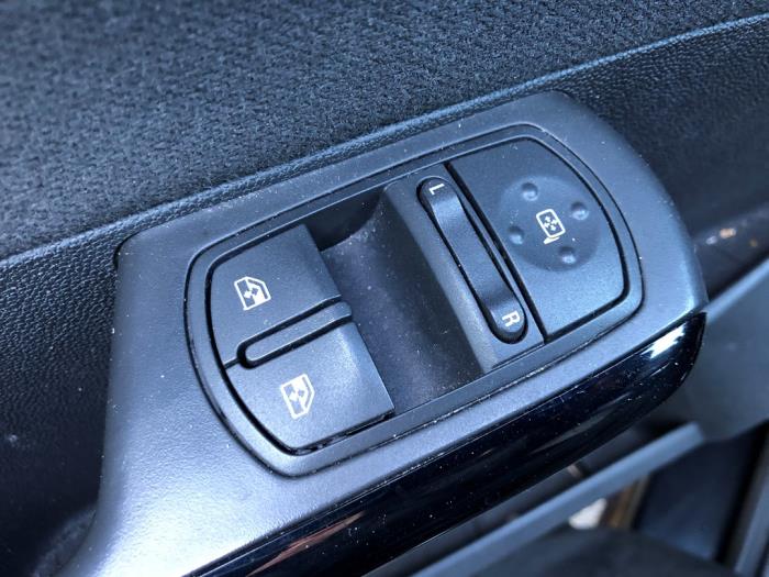 Opel Corsa D 1.2 16V LPG Sloopvoertuig (2013, Zwart)