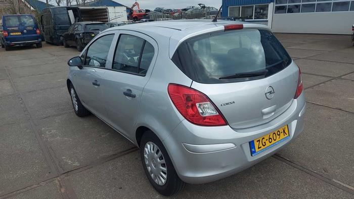Opel Corsa D 1.2 16V Schadevoertuig (2007, Grijs)