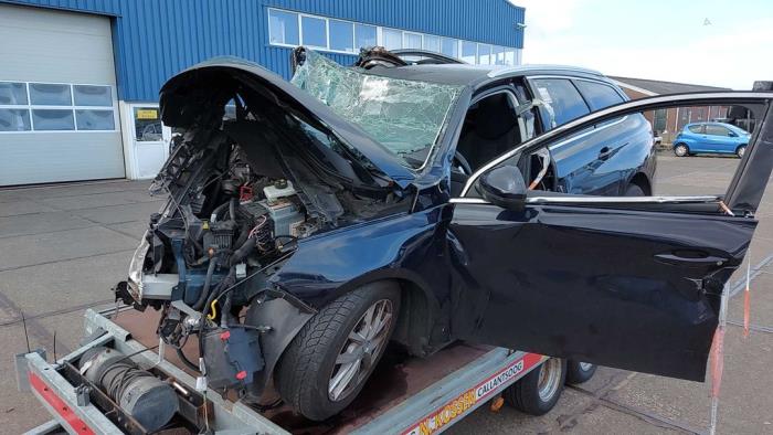 Peugeot 308 SW 1.2 12V e-THP PureTech 130 Sloopvoertuig (2016, Blauw)