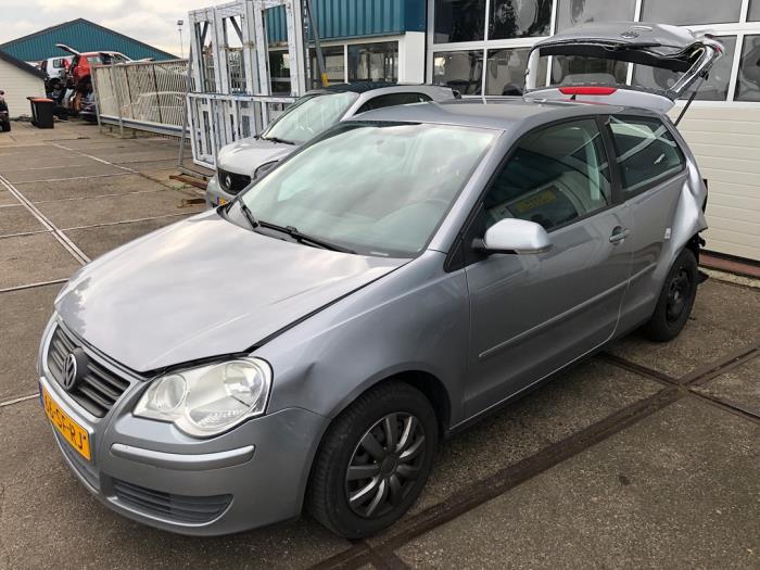 Volkswagen Polo IV 1.4 16V 75 Sloopvoertuig (2006, Grijs)