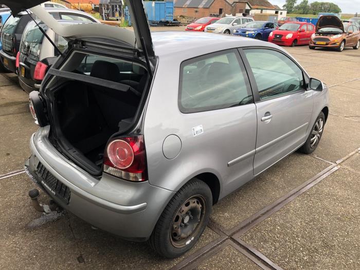 Volkswagen Polo IV 1.4 16V 75 Sloopvoertuig (2006, Grijs)