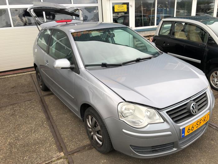 Volkswagen Polo IV 1.4 16V 75 Sloopvoertuig (2006, Grijs)