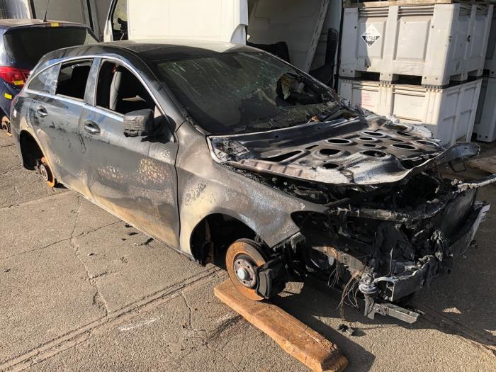 Mercedes CLA Shooting Brake 2.2 CLA-220 CDI, 220 d 16V Sloopvoertuig (2018, Zwart)