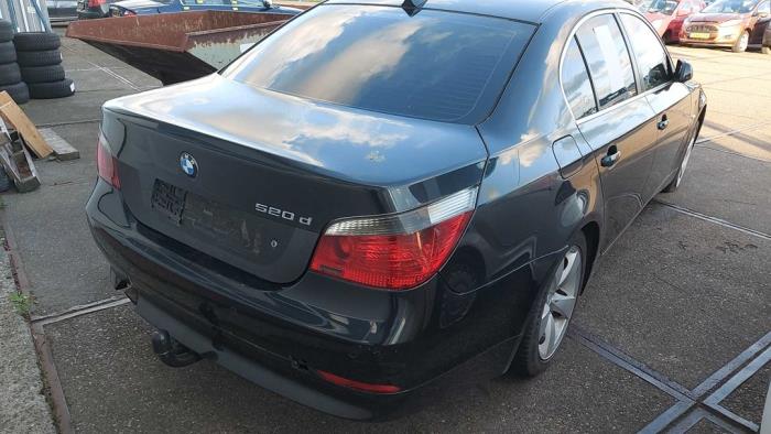 BMW 5 serie 520d 16V Corporate Lease Sloopvoertuig (2007, Zwart)
