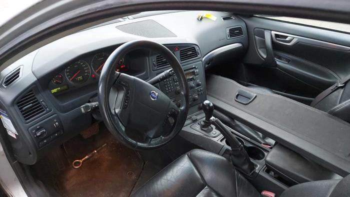 Volvo V70 2.4 D5 20V Sloopvoertuig (2003, Grijs)