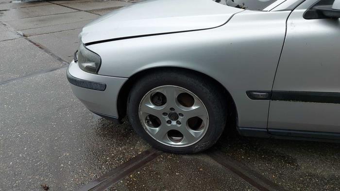 Volvo V70 2.4 D5 20V Sloopvoertuig (2003, Grijs)