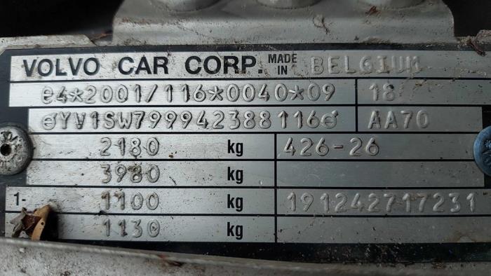 Volvo V70 2.4 D5 20V Sloopvoertuig (2003, Grijs)