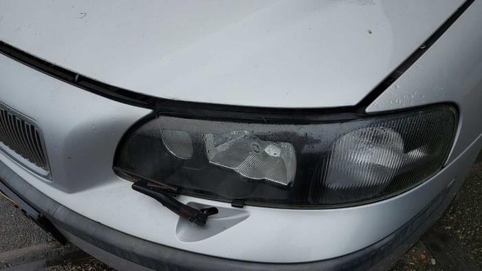 Volvo V70 2.4 D5 20V Sloopvoertuig (2003, Grijs)